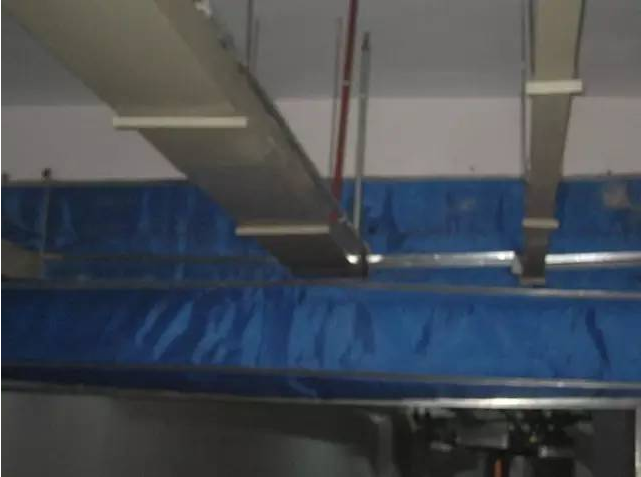 橋架、管道穿防火卷簾門