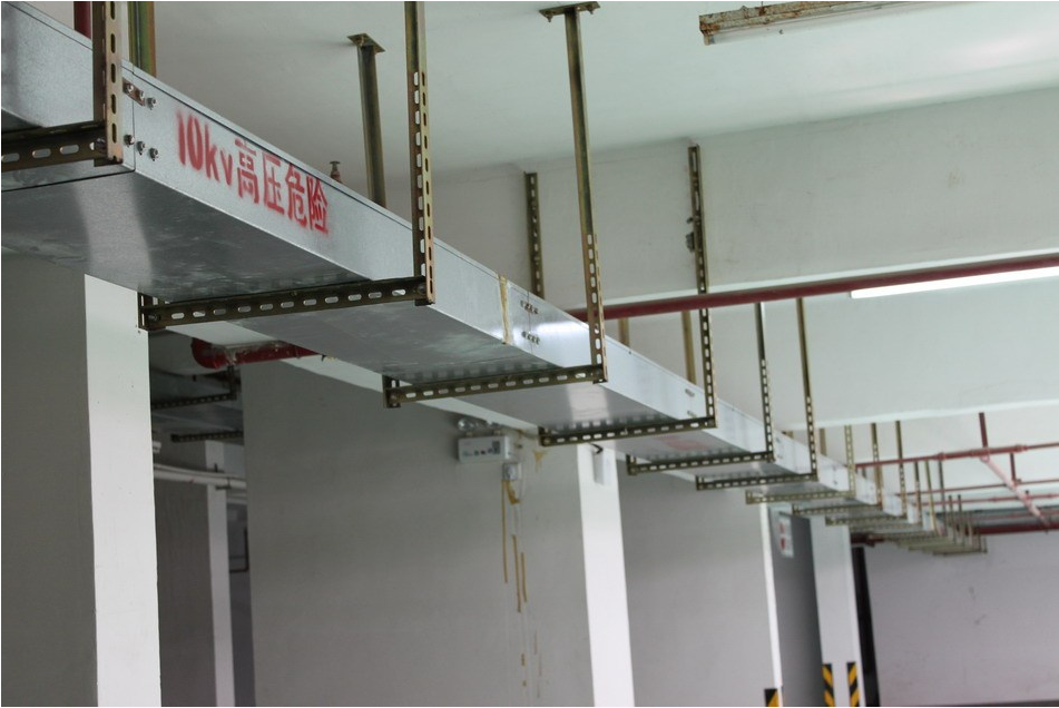 電纜橋架為什么會(huì)生銹(圖1) 電纜橋架